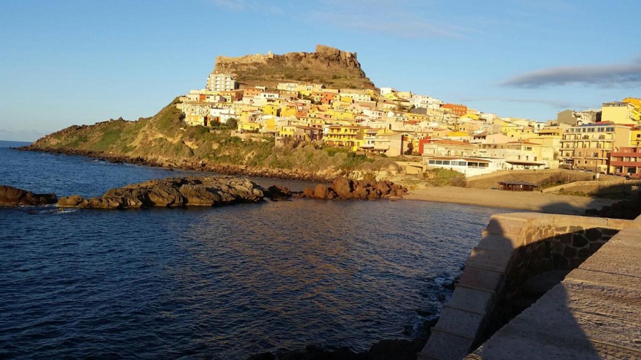 La Tartaruga Spiaggiata - Bilocale Centrale A Pochi Metri Dalla Spiaggia Castelsardo Εξωτερικό φωτογραφία