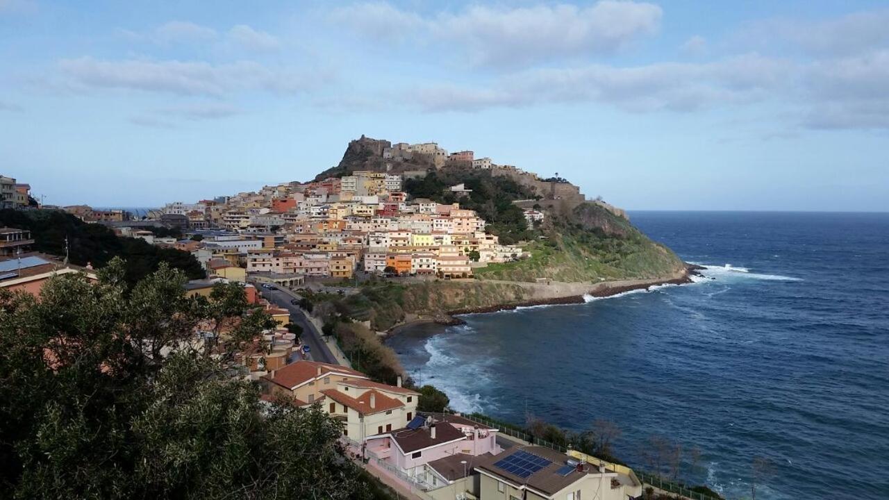La Tartaruga Spiaggiata - Bilocale Centrale A Pochi Metri Dalla Spiaggia Castelsardo Εξωτερικό φωτογραφία